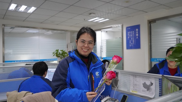 2025年麦克威三八妇女节